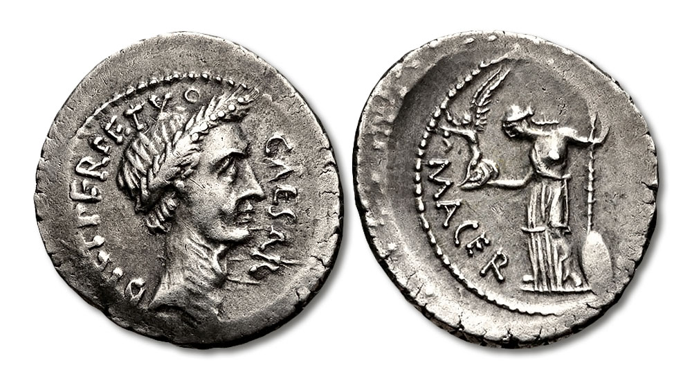 Denar przedstawiający Juliusza Cezara z wieńcem laurowym na głowie