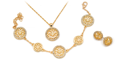 Elegancka biżuteria z kryształkami Swarovskiego: naszyjnik, kolczyki, bransoletka 