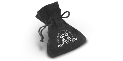 Czarny woreczek welurowy z logo Skarbnicy Narodowej 