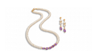 biżuteria: naszyjnik z pereł i ametystów, kolczyki, pudełko