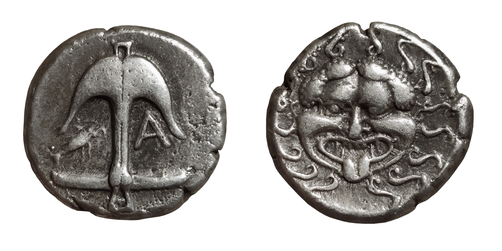 Legendarna drachma z Meduzą