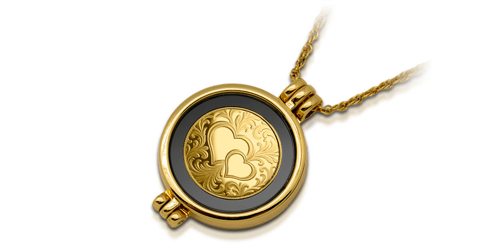 Złota moneta w eleganckiej zawieszce.